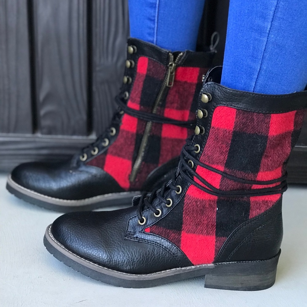Red Plaid Flannel Lace Up Combat Moto Boots - Picture 6 of 8